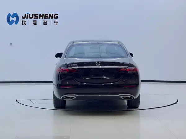 Mercedes-Benz E-Class 2023