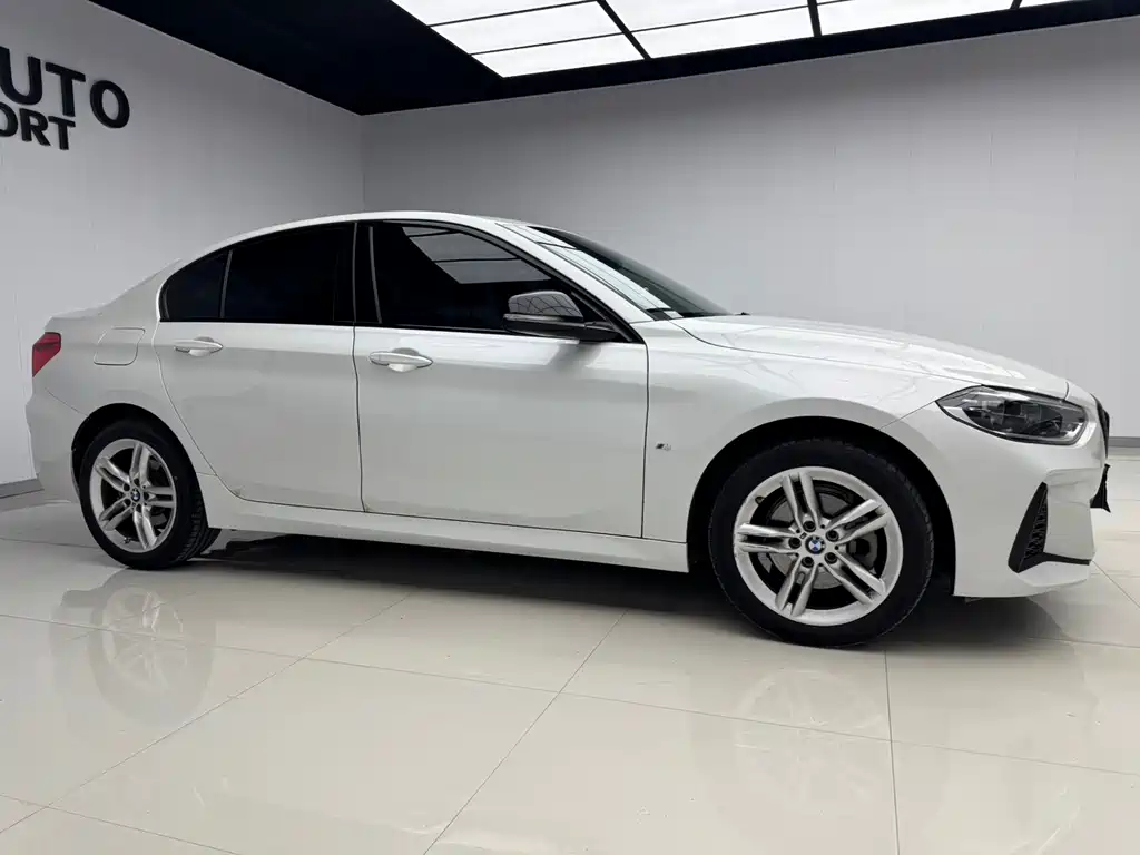 BMW 1 Series 2022