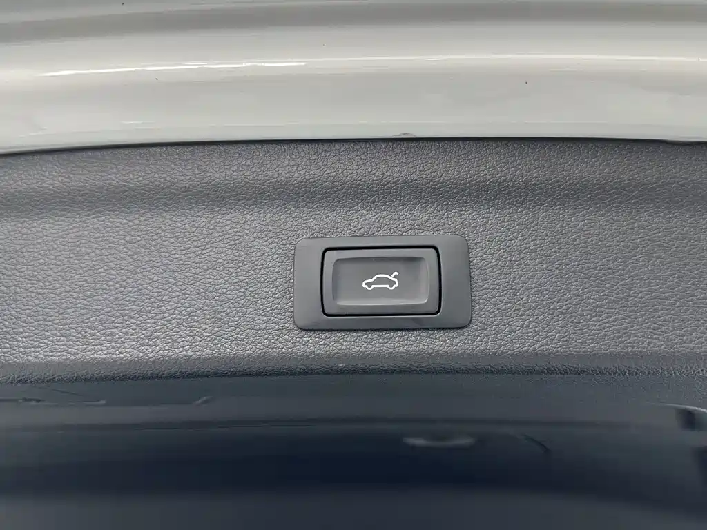 Audi Q3 2023 — фото 15