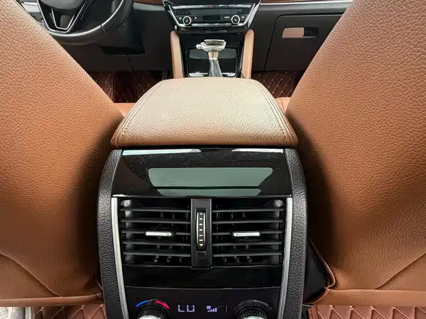 Borgward BX7 2019