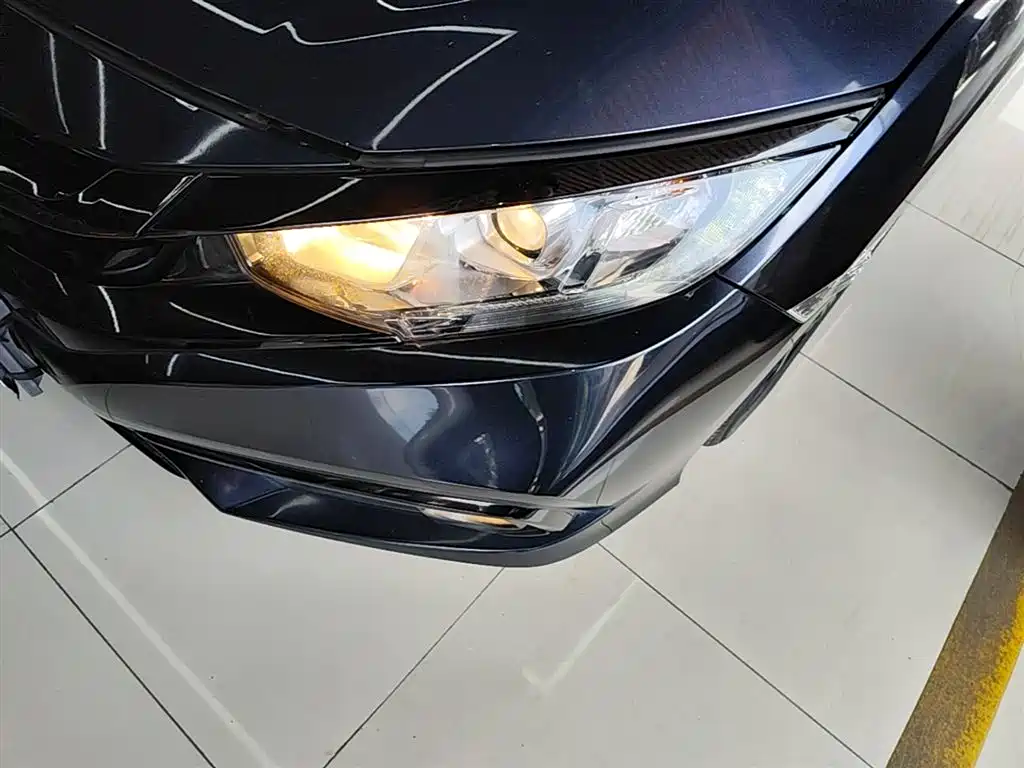 Honda Civic 2020 — фото 24