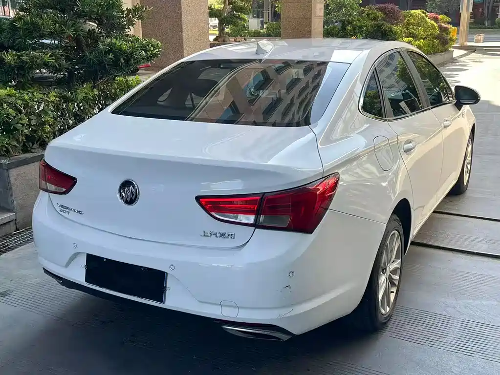 Buick Verano 2018 — фото 9