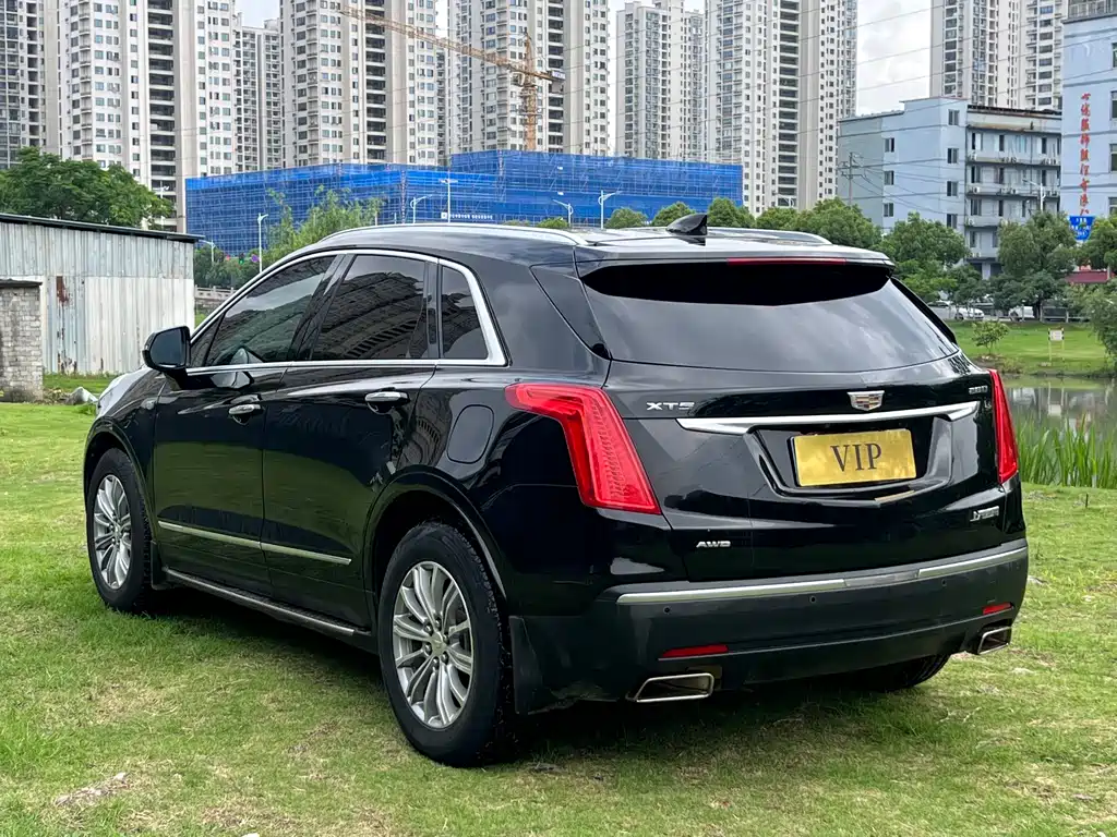 Cadillac XT5 2018 — фото 14
