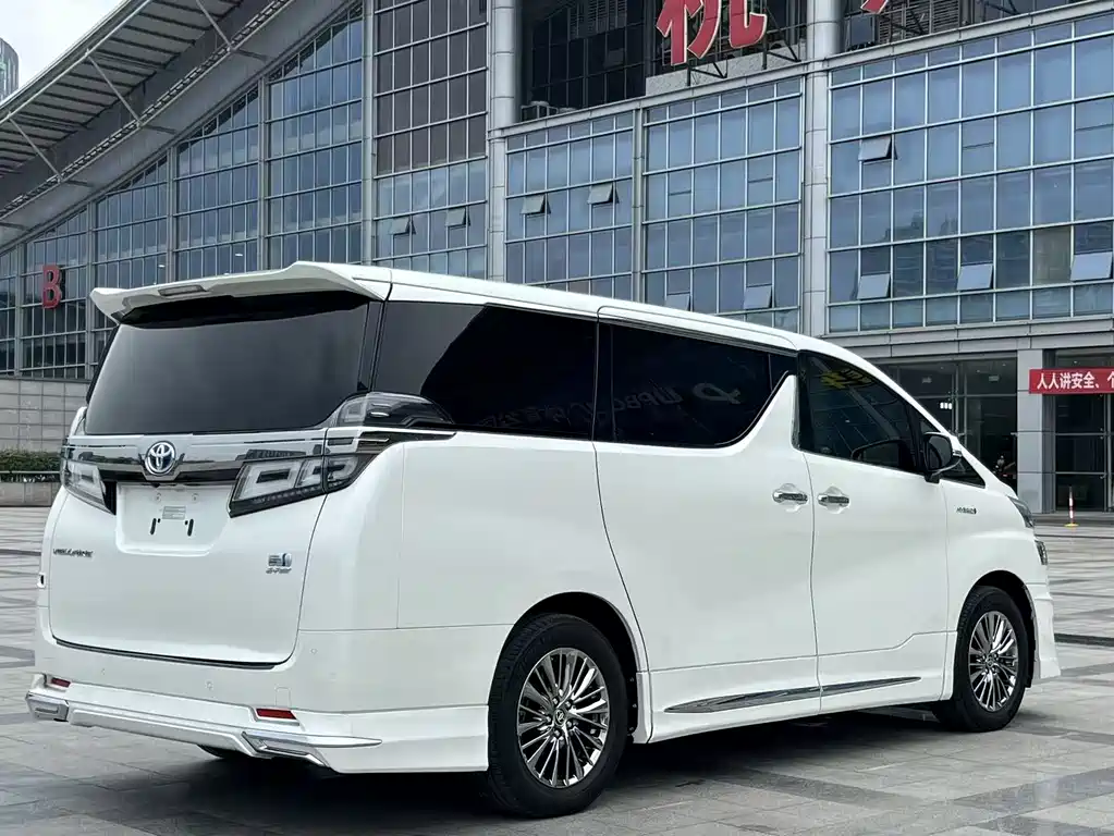 Toyota Vellfire 2019