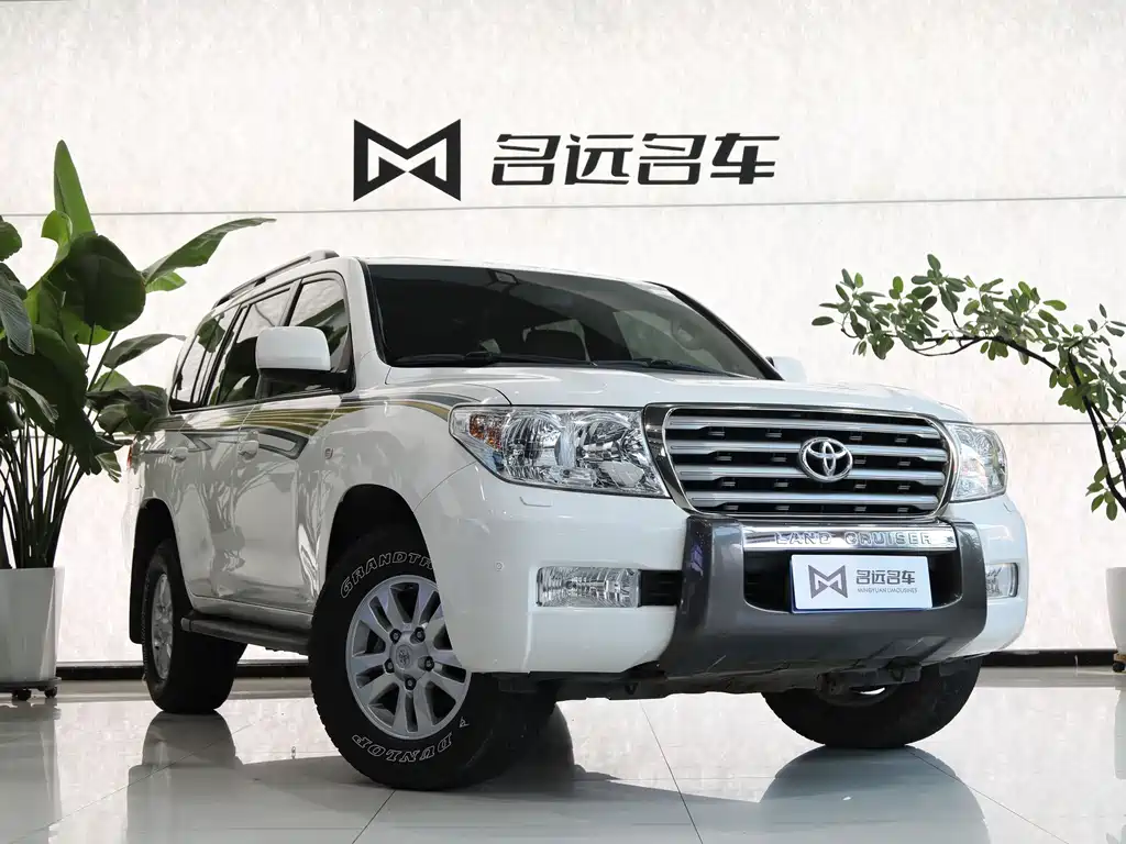 Toyota Land Cruiser 2011 — фото 3