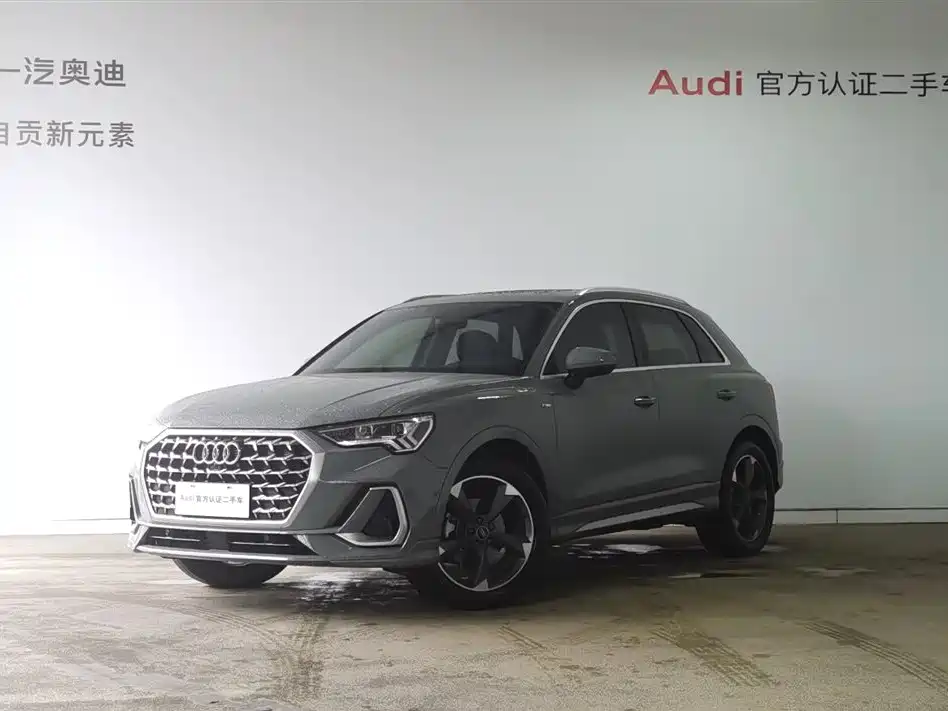 Audi Q3 2024 — фото 1