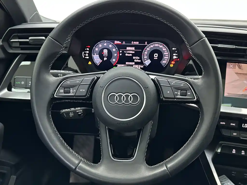 Audi A3 2023 — фото 12