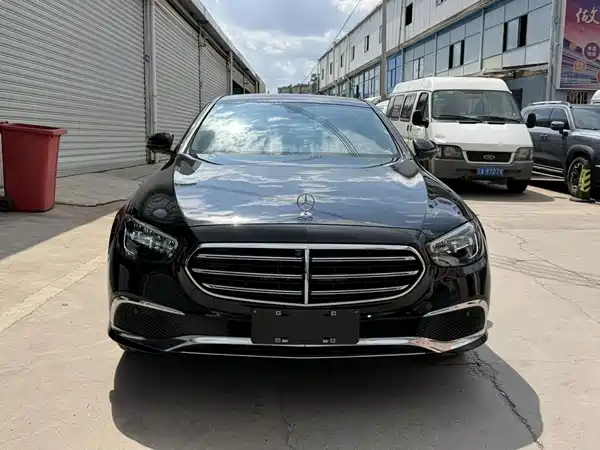 Mercedes-Benz E-Class 2021
