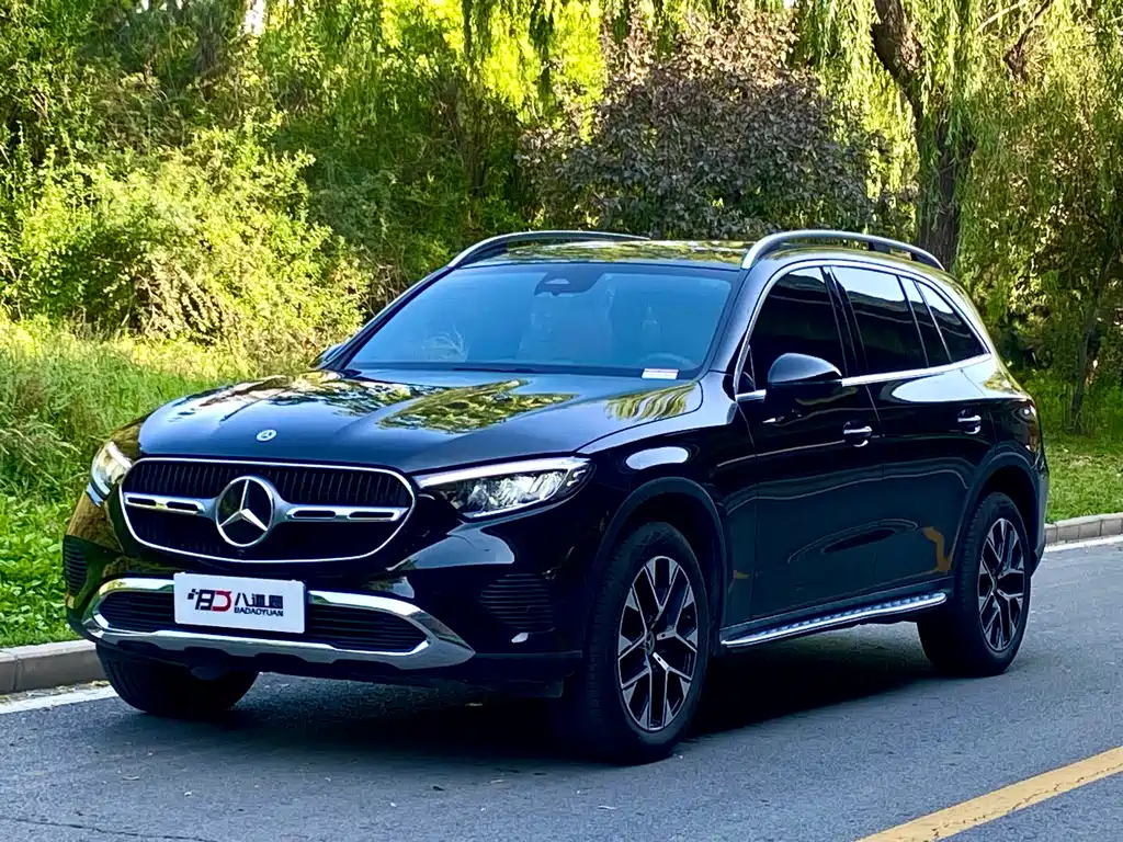 Mercedes-Benz GLC 2025
