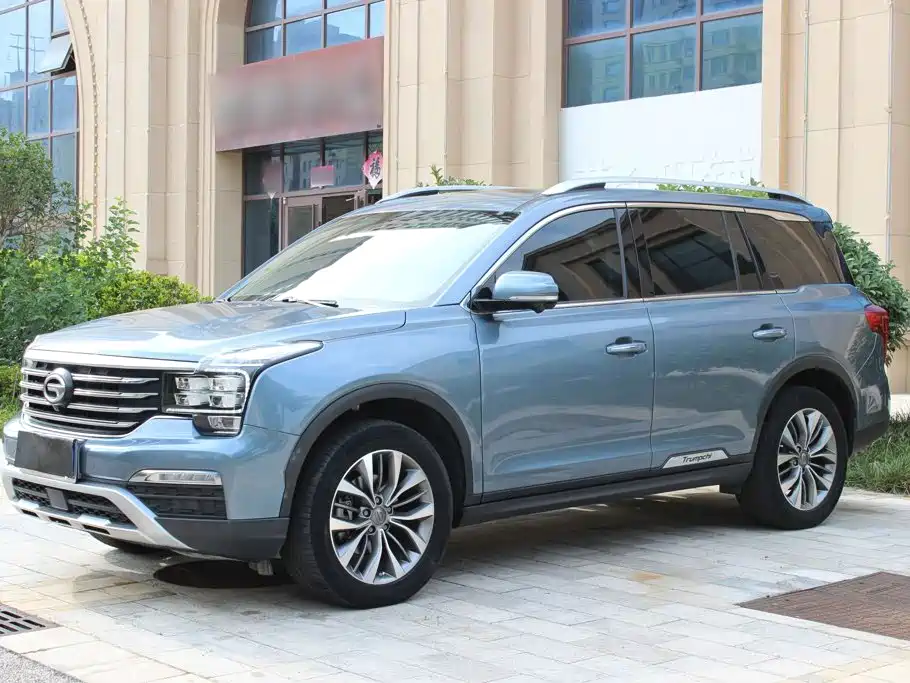 GAC Trumpchi GS8 2017 — фото 1