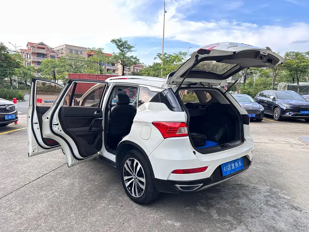 GAC Trumpchi GS4 New Energy 2018 — фото 22