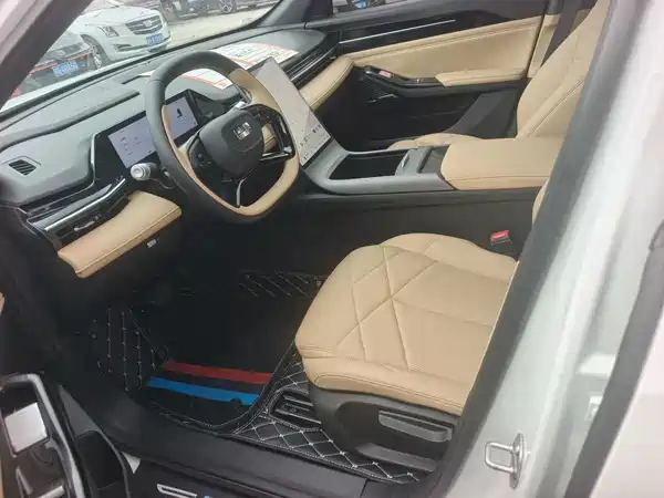 Geely Galaxy L6 2024