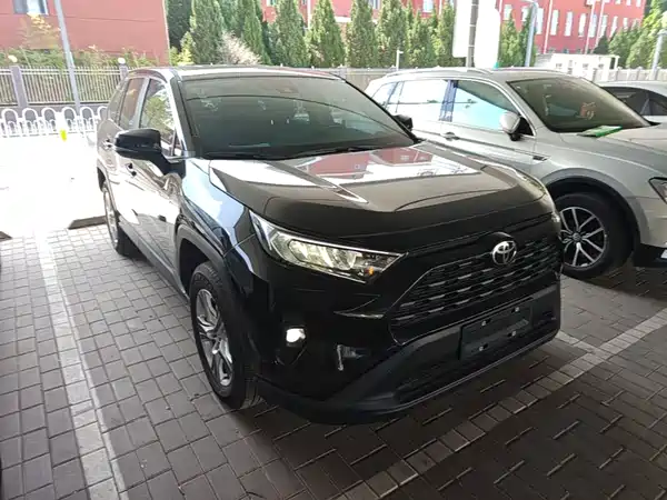 Toyota RAV4 2025