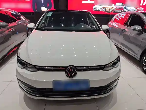Volkswagen Golf 2023