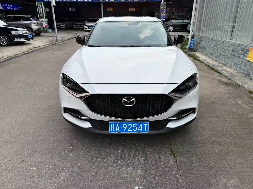 Mazda CX-4 2023