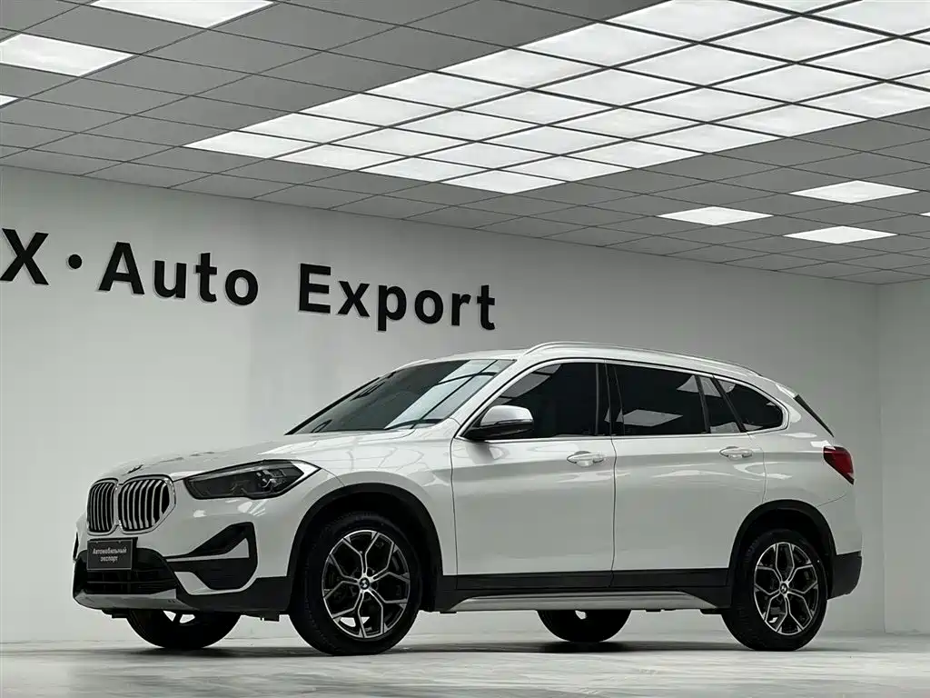 BMW X1 2022 — фото 5