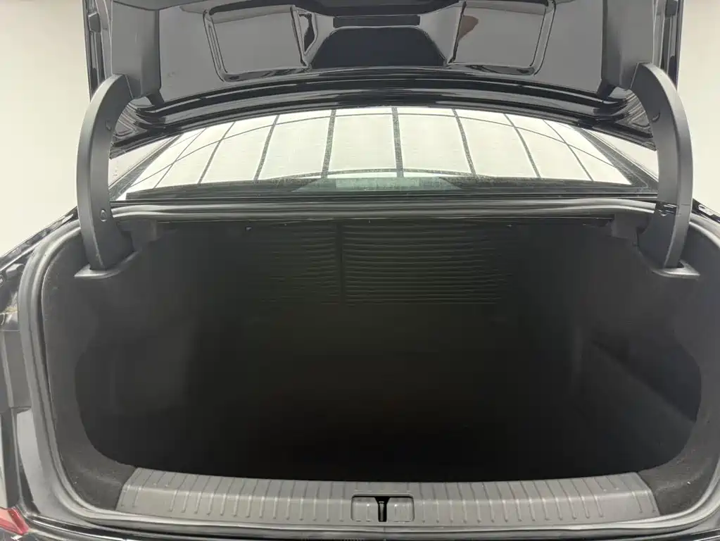 Volkswagen Passat 2022 — фото 10