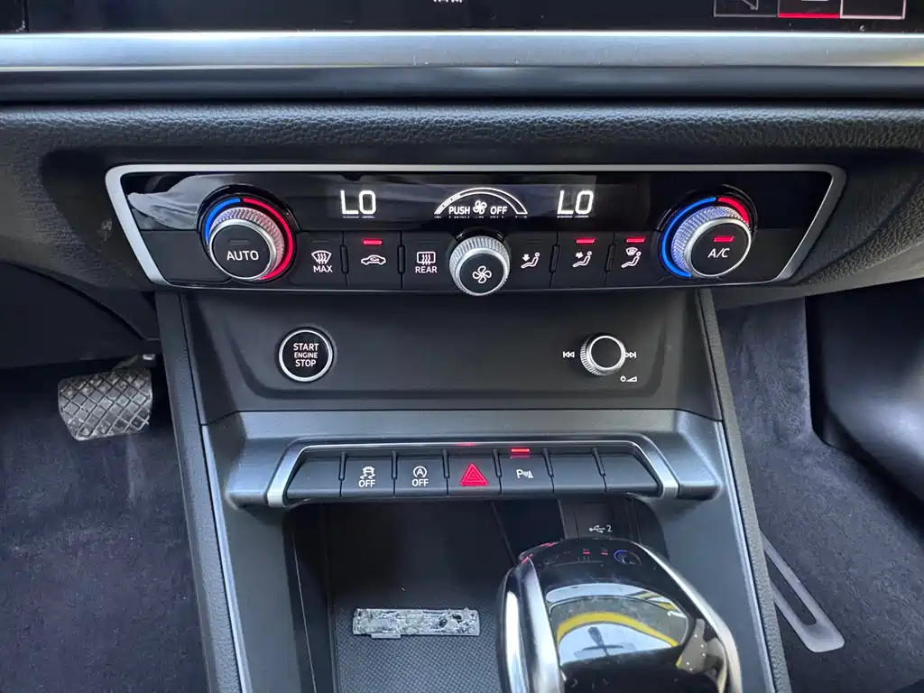 Audi Q3 Sportback 2022 — фото 19