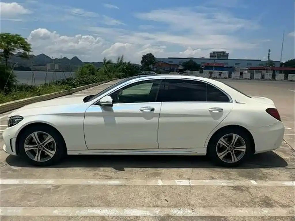 Mercedes-Benz C-Class 2020 — фото 4