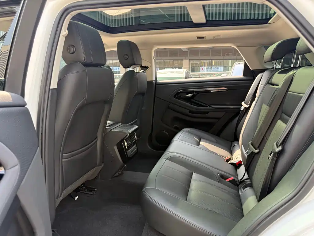 Land Rover Evoque 2021 — фото 22