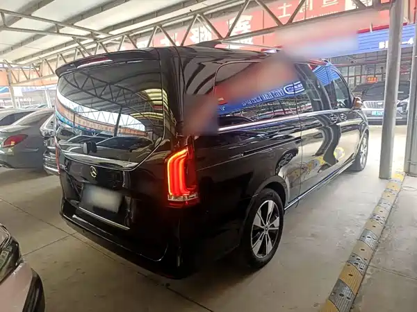 Mercedes-Benz V-Class 2022