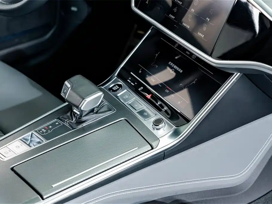Audi A7L 2026 — фото 19