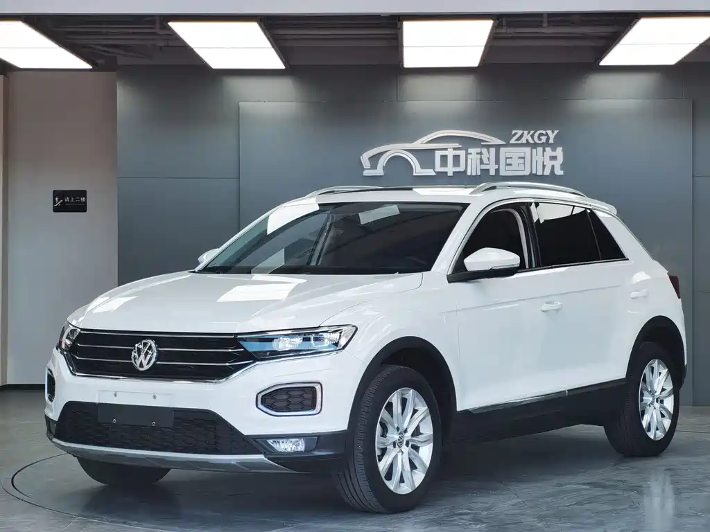 Volkswagen T-Roc 2020 — фото 1
