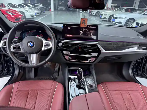 BMW 5 Series 2022