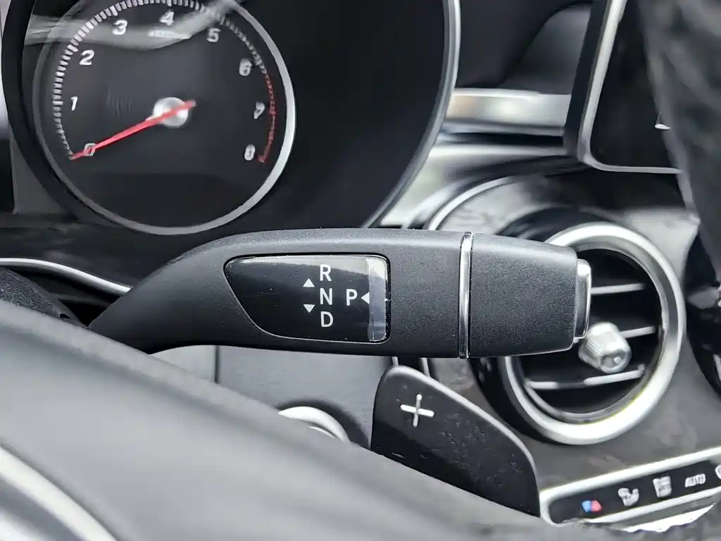 Mercedes-Benz C-Class 2016 — фото 13