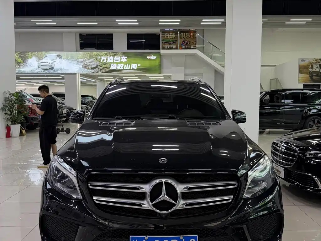 Mercedes-Benz GLE 2018 — фото 2