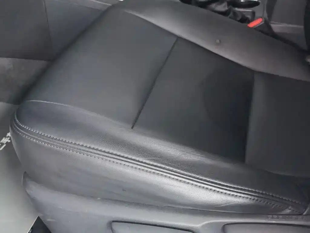 Toyota Corolla 2016 — фото 16
