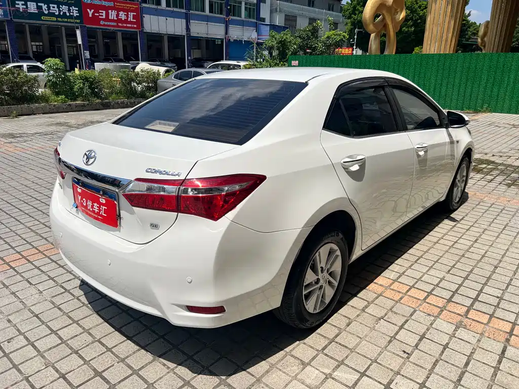 Toyota Corolla 2014 — фото 21