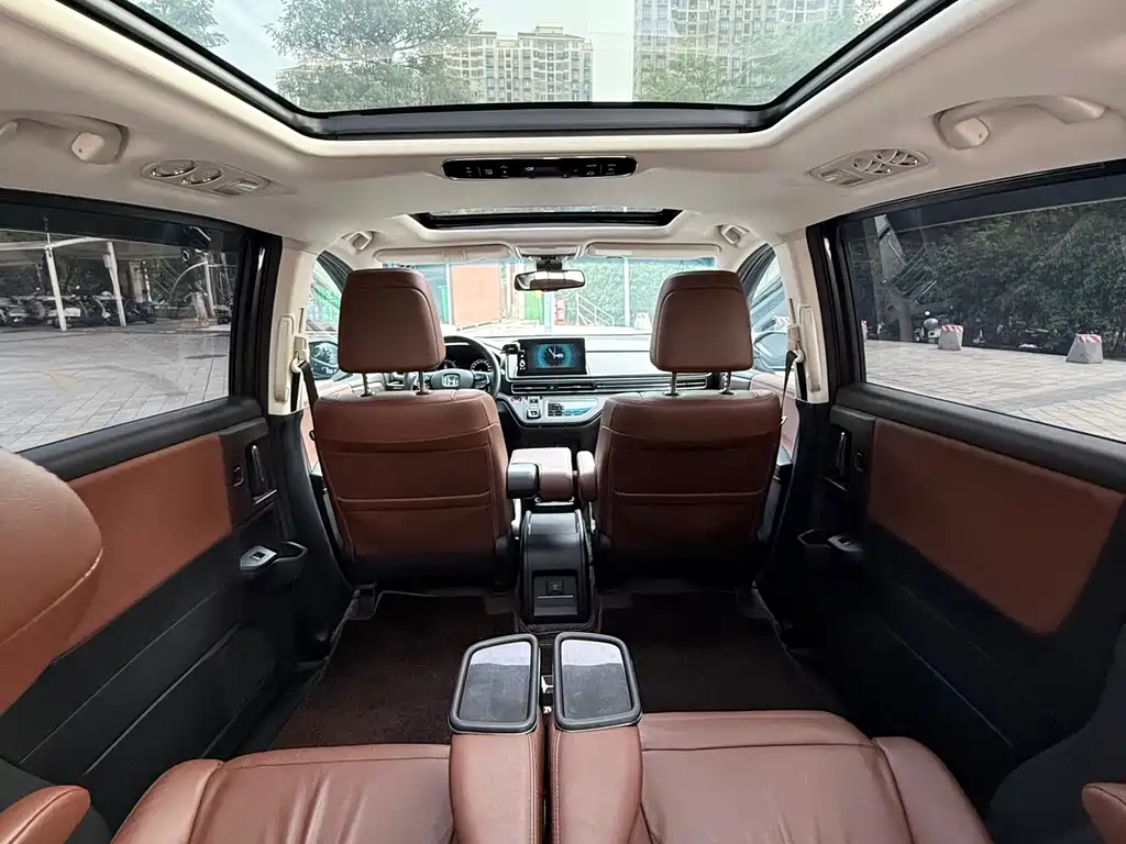 Honda Odyssey 2022 — фото 10