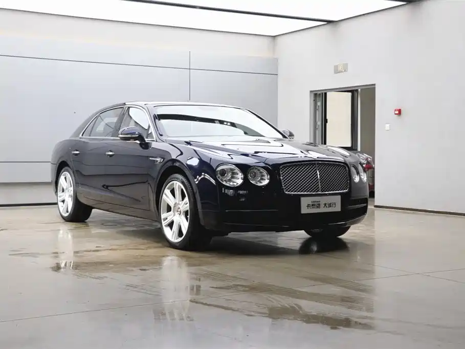 Bentley Flying Spur 2014 — фото 25