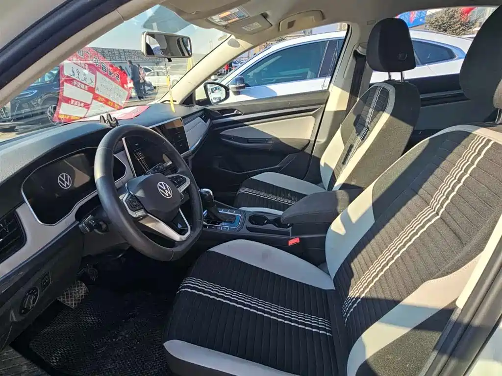 Volkswagen Bora 2024