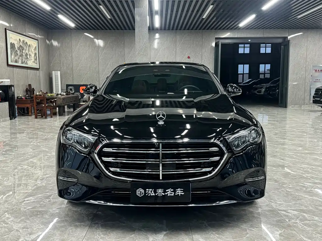 Mercedes-Benz E-Class 2025 — фото 2