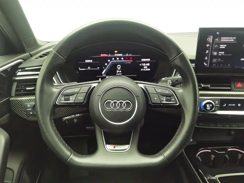 Audi A4L 2023 — фото 11
