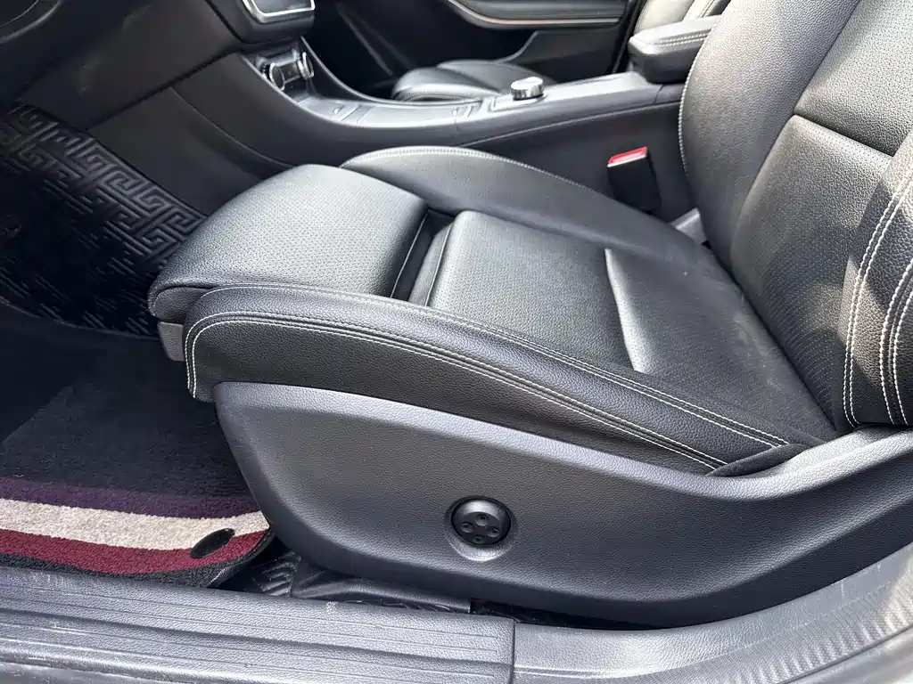 Mercedes-Benz GLA 2018 — фото 12
