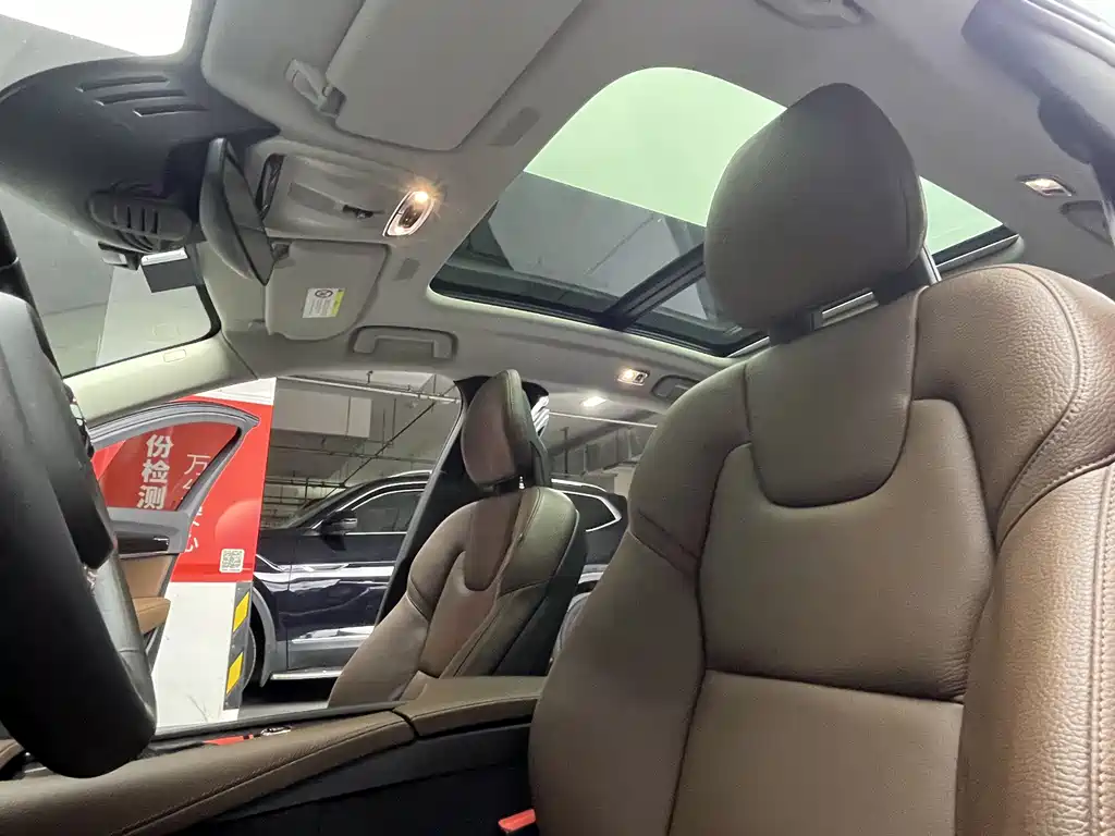 Volvo S90 2018 — фото 13