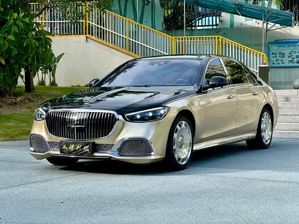 Mercedes-Benz S-Class 2012
