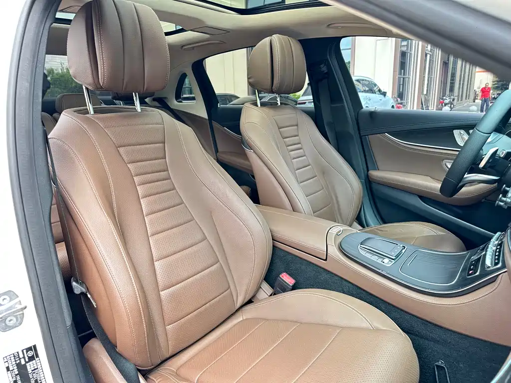 Mercedes-Benz E-Class 2020 — фото 14