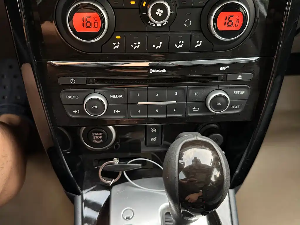 Renault Koleos 2014 — фото 16