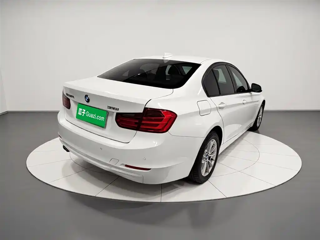 BMW 3 Series 2017 — фото 4
