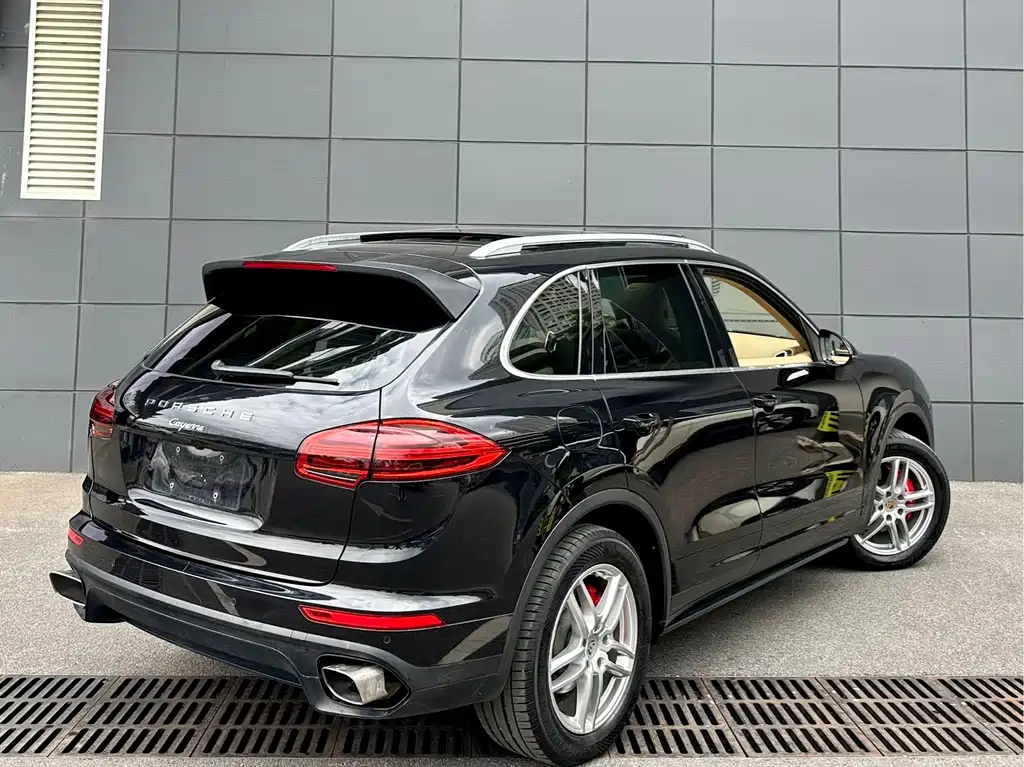 Porsche Cayenne 2015 — фото 7