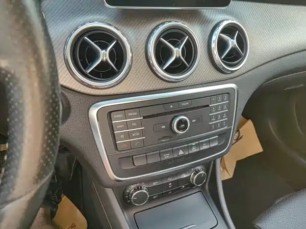 Mercedes-Benz GLA 2016