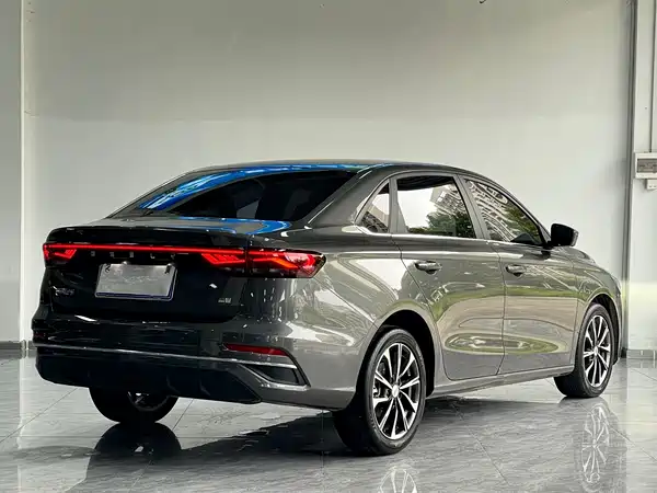 Geely Emgrand 2026