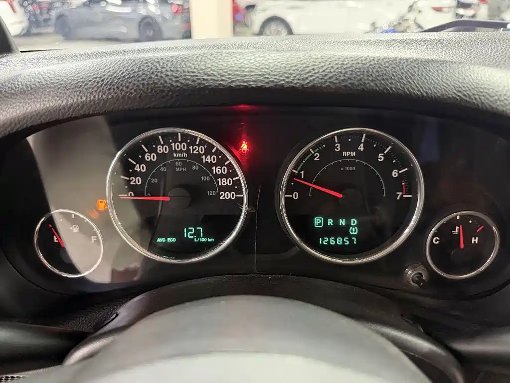 Jeep Wrangler 2014 — фото 17
