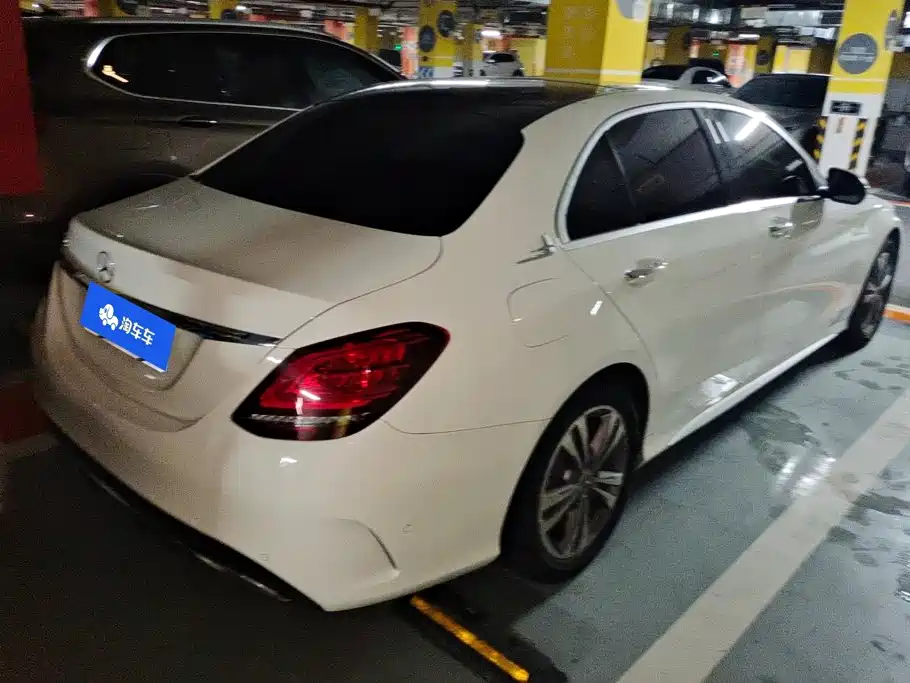 Mercedes-Benz C-Class 2021