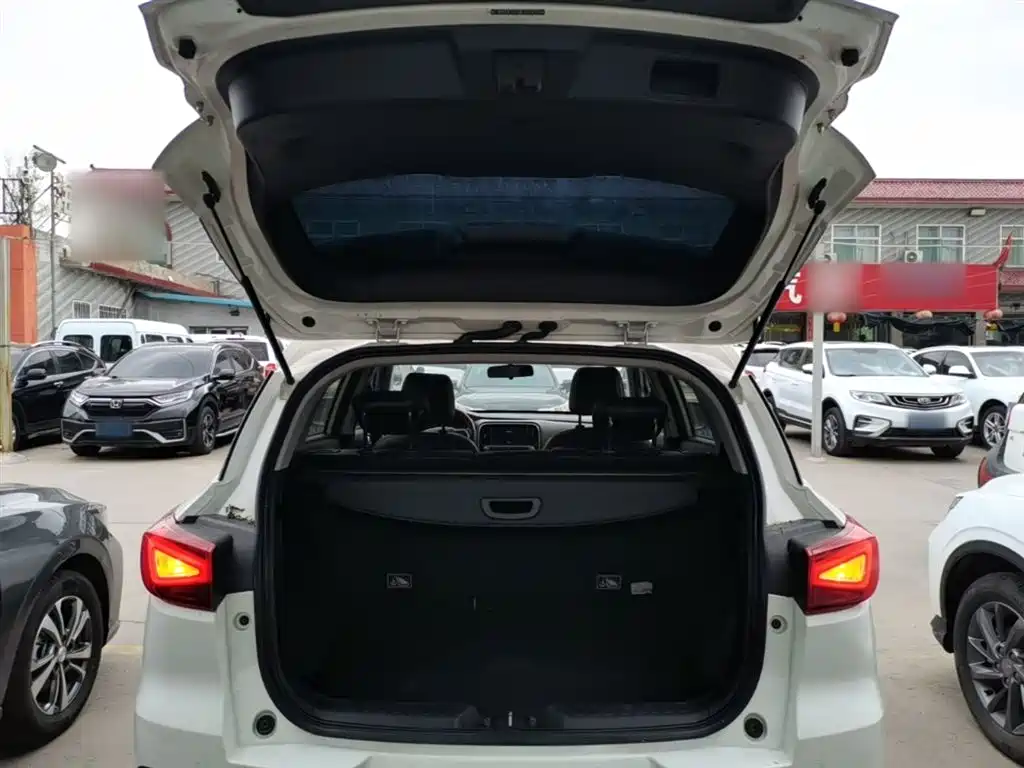GAC Motor Trumpchi GS3 2019 — фото 19