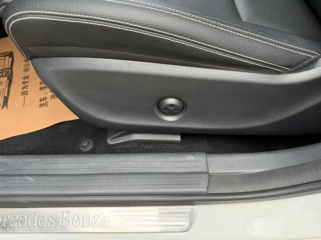 Mercedes-Benz GLA 2017 — фото 19
